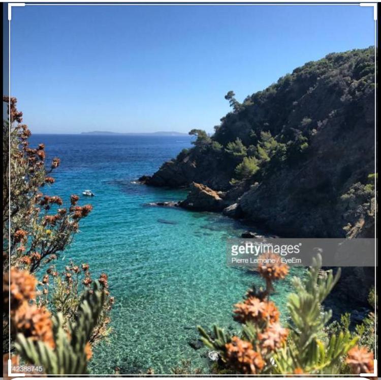 Cavalaire Vue Mer Au Loin Maisonnette Tout Equipee Pour 4 Personnes Avec Piscine Clim Wifi Velos Tv Barbecues Exteriér fotografie