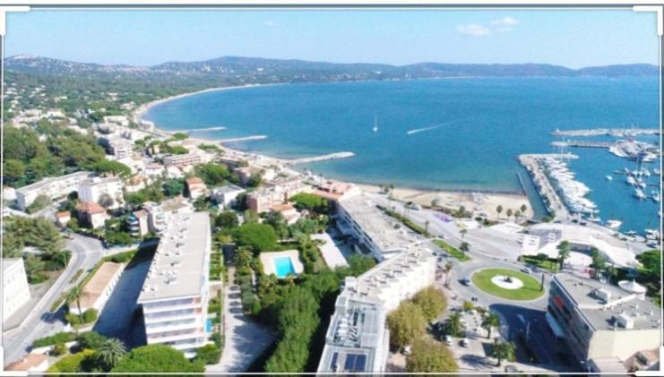Cavalaire Vue Mer Au Loin Maisonnette Tout Equipee Pour 4 Personnes Avec Piscine Clim Wifi Velos Tv Barbecues Exteriér fotografie